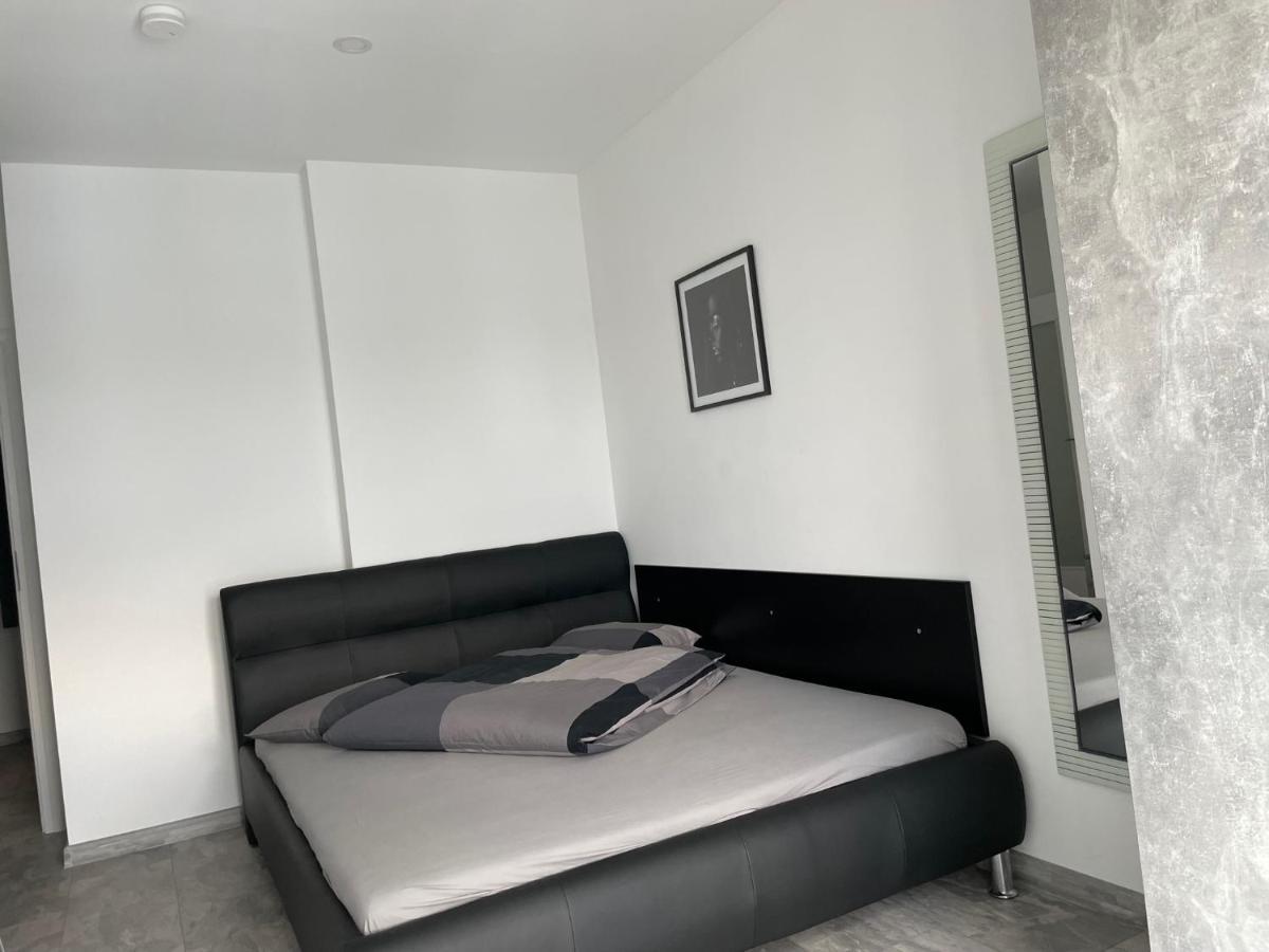 Cozy 2-Room Penthouse Lakeview W14 Bukarest Eksteriør billede