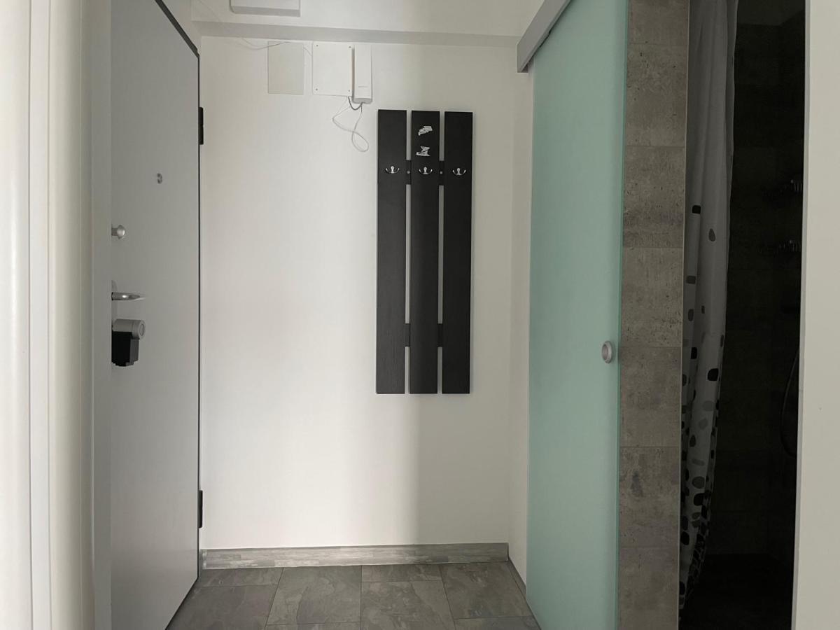 Cozy 2-Room Penthouse Lakeview W14 Bukarest Eksteriør billede